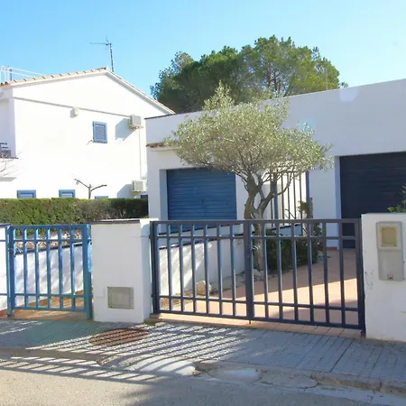 Casa En Primera Linea De Mar Con Acceso Directo A Playa Y Vistas Espectaculares - Es-228-176 Holiday home Llanca