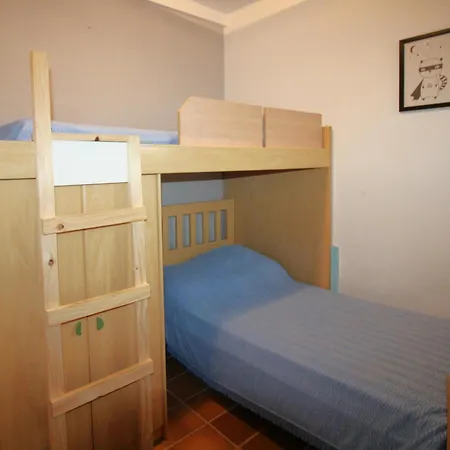 Casa En Primera Linea De Mar Con Acceso Directo A Playa Y Vistas Espectaculares - Es-228-176