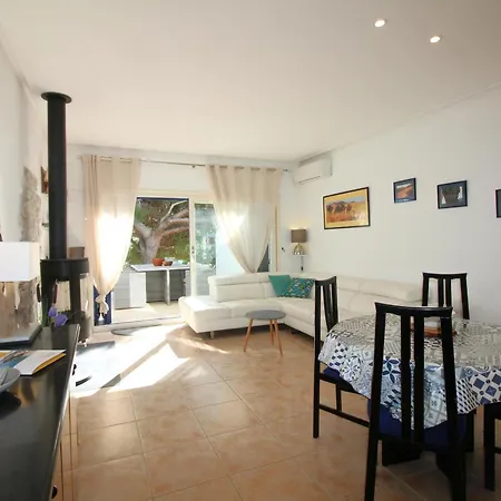 Casa En Primera Linea De Mar Con Acceso Directo A Playa Y Vistas Espectaculares - Es-228-176 Llanca